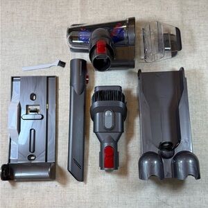 Dyson V12 7 Piece Bundle set